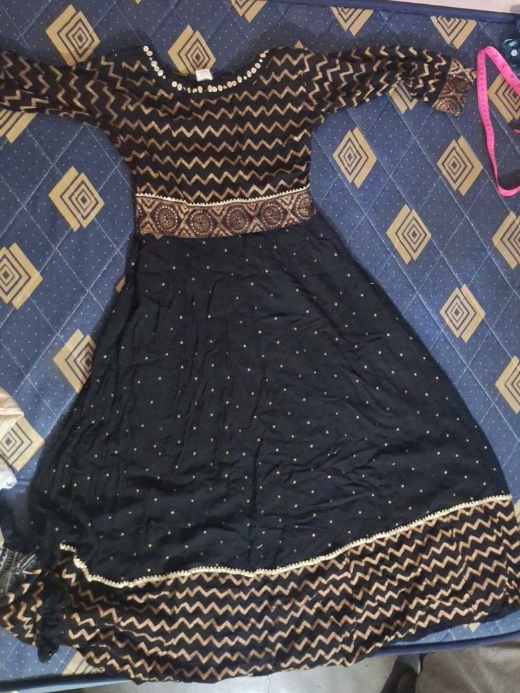 Elegant Ethnic Kurta Set