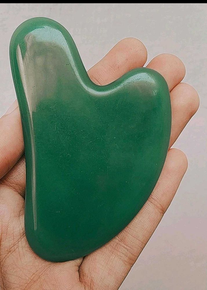 Gua Sha💚  Use This Double Chin Gone