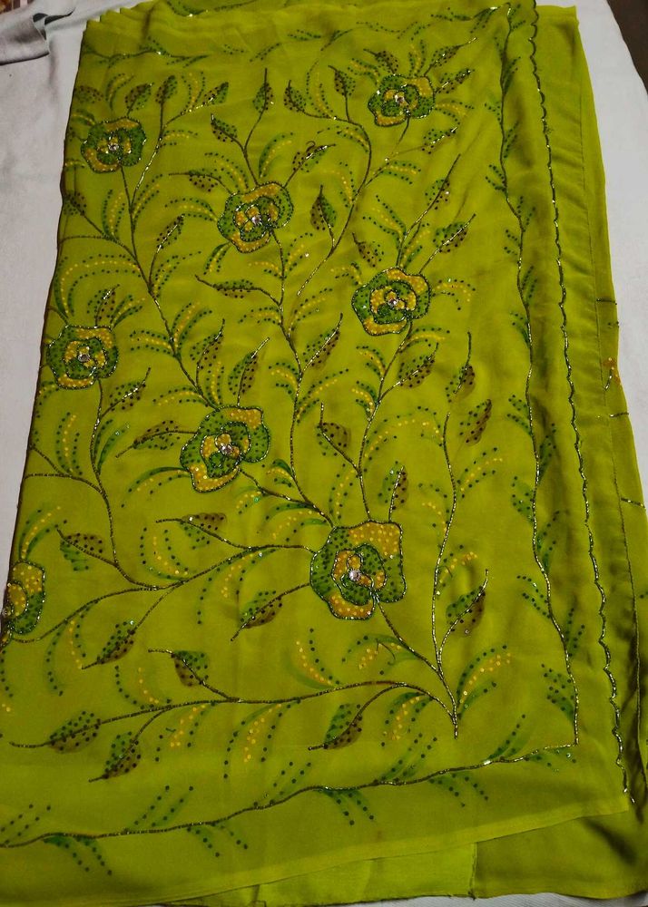 Saree with blouse - like new 💗