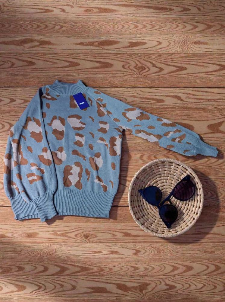 Stylish Grey Animal Print Sweater