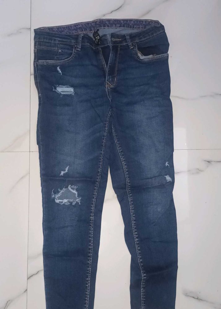 Ripped Skinny Jeans For Sale