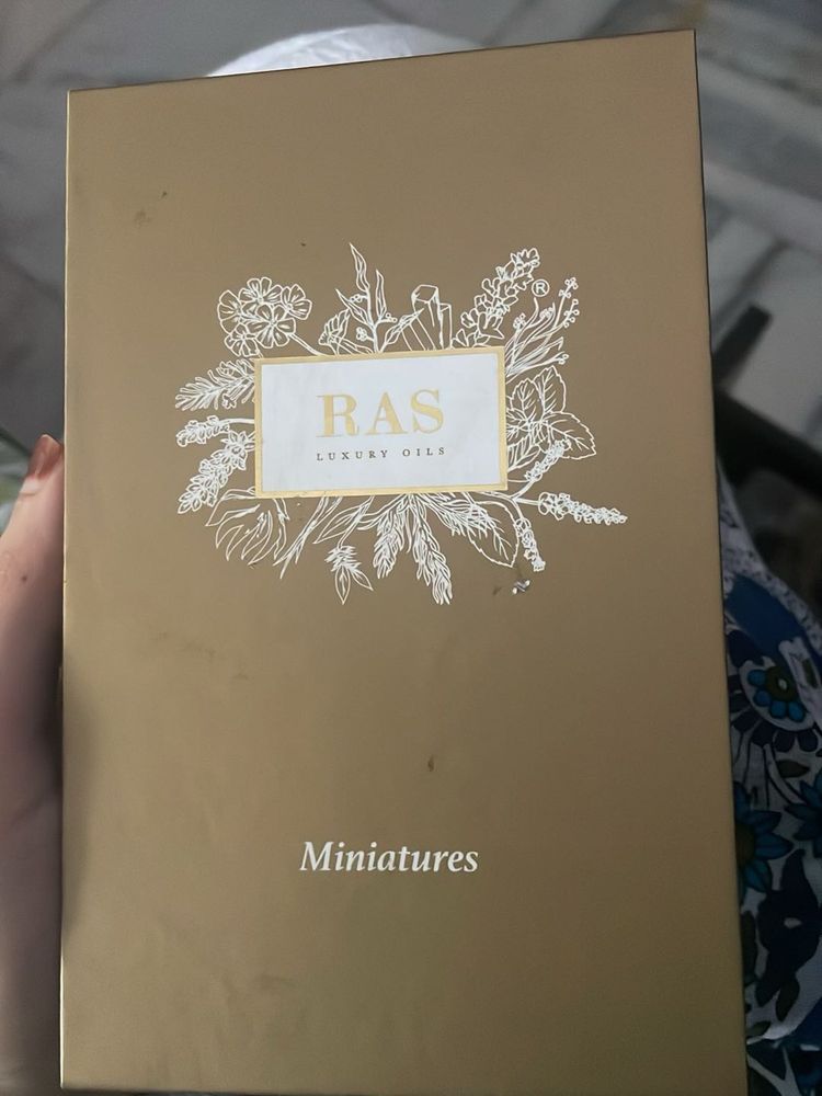 Ras Luxury Oils Set Of 4 Miniature Lip Balms/oils