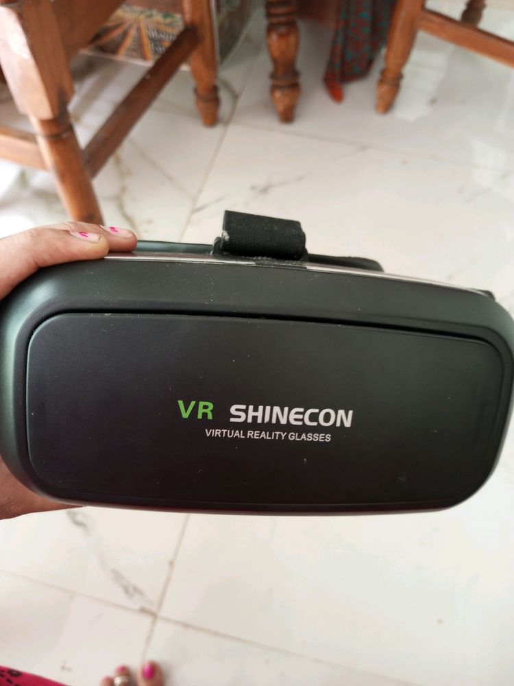 Virtual Reality Glasses
