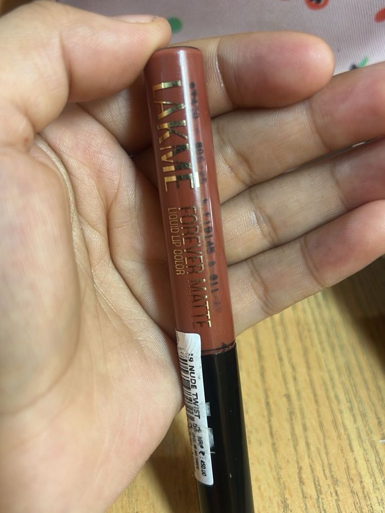 Lakme Forever Matt Liquid Lip Color