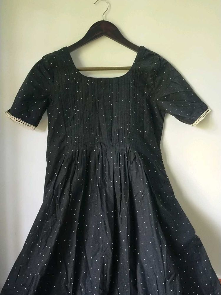 aline pintuck  dress