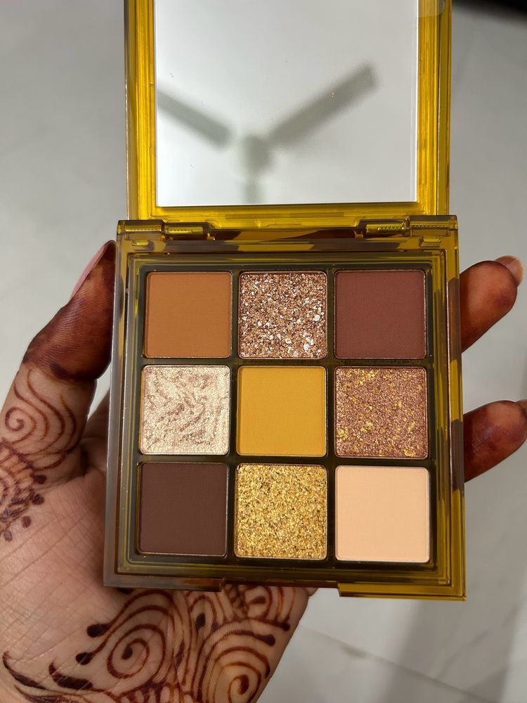 Huda Beauty Brown Obsessions Toffee Eye Palette