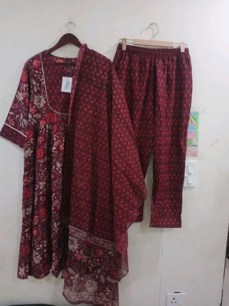 Partywear Alvami brand new Maroon Kurta Se