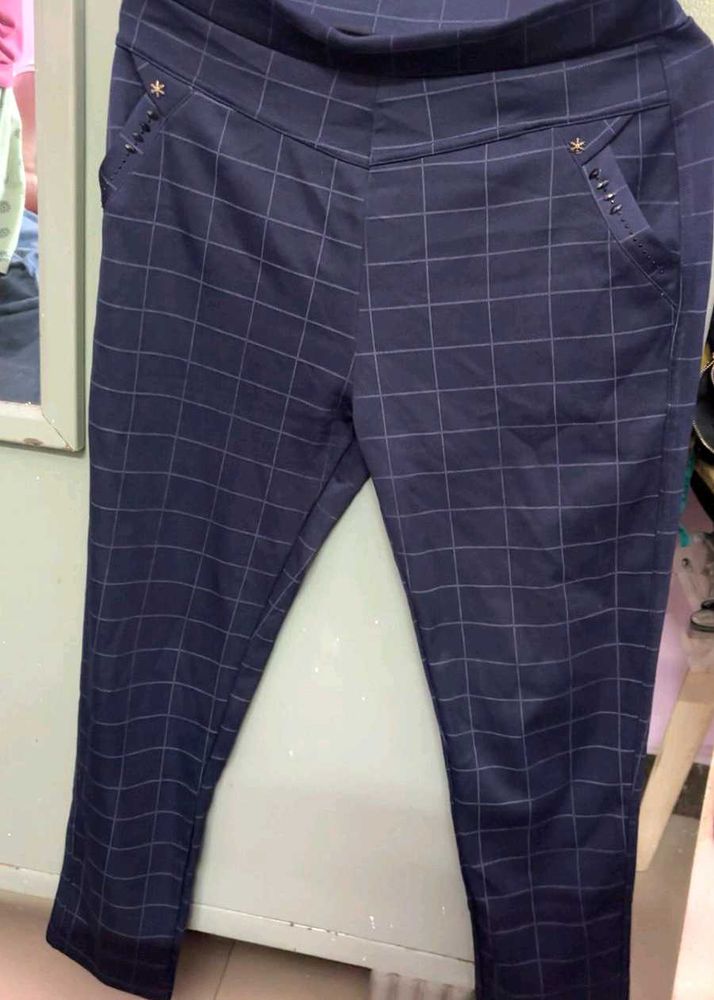Checked casual pant
