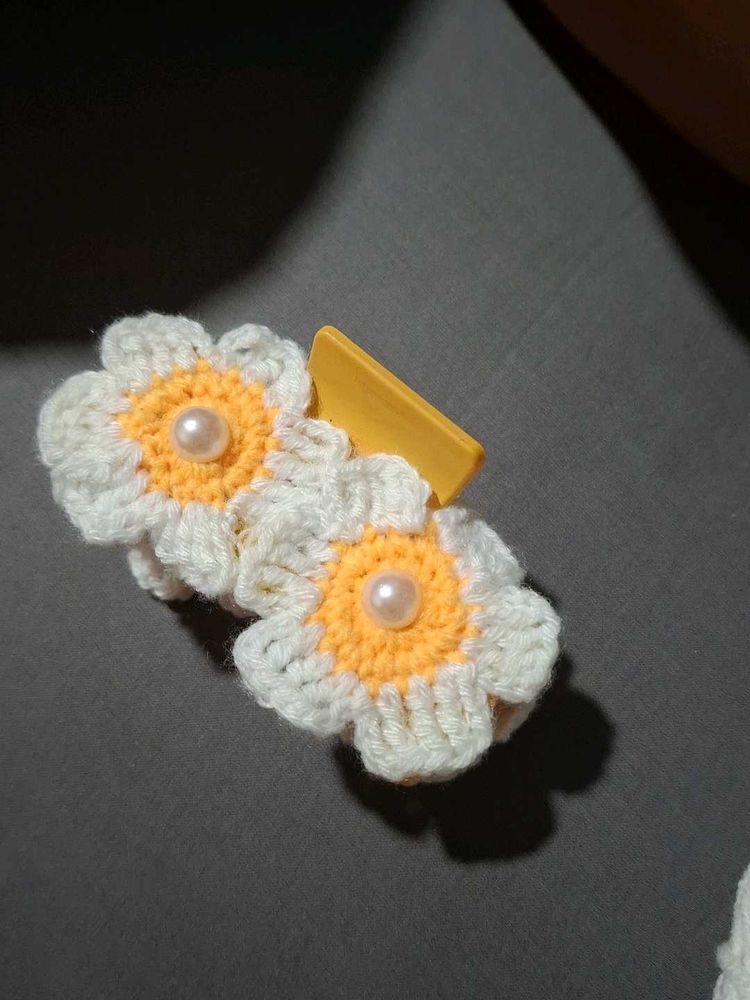 Daisy Crochet Hair Clips