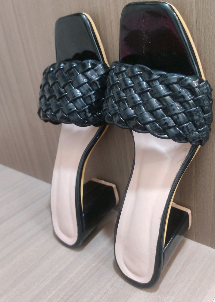 Girls Footwear