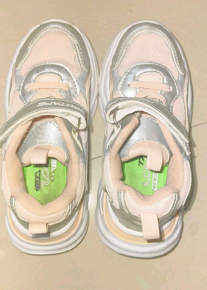 ✨ Stylish Comfort for Little Feet ✨