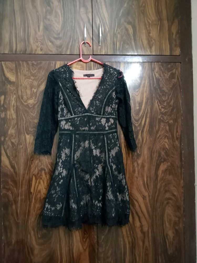 Lace dress for formal/party wear
