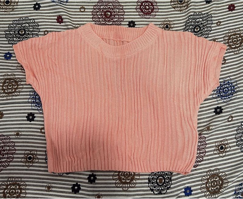 Cotton Blend Fitted Crop Top - Stylish &amp; Comfy!