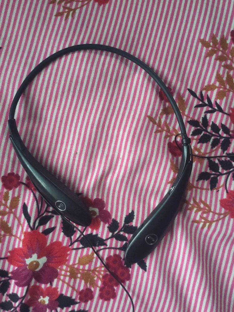 New Like Earbuds