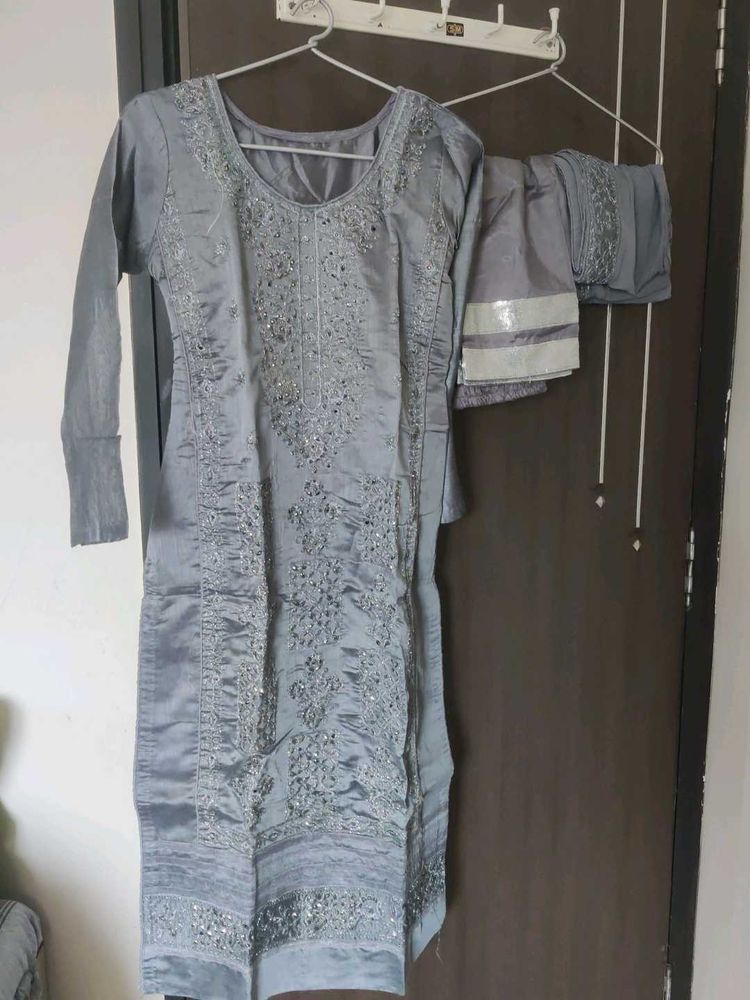 Elegant Embroidered Kurta Set