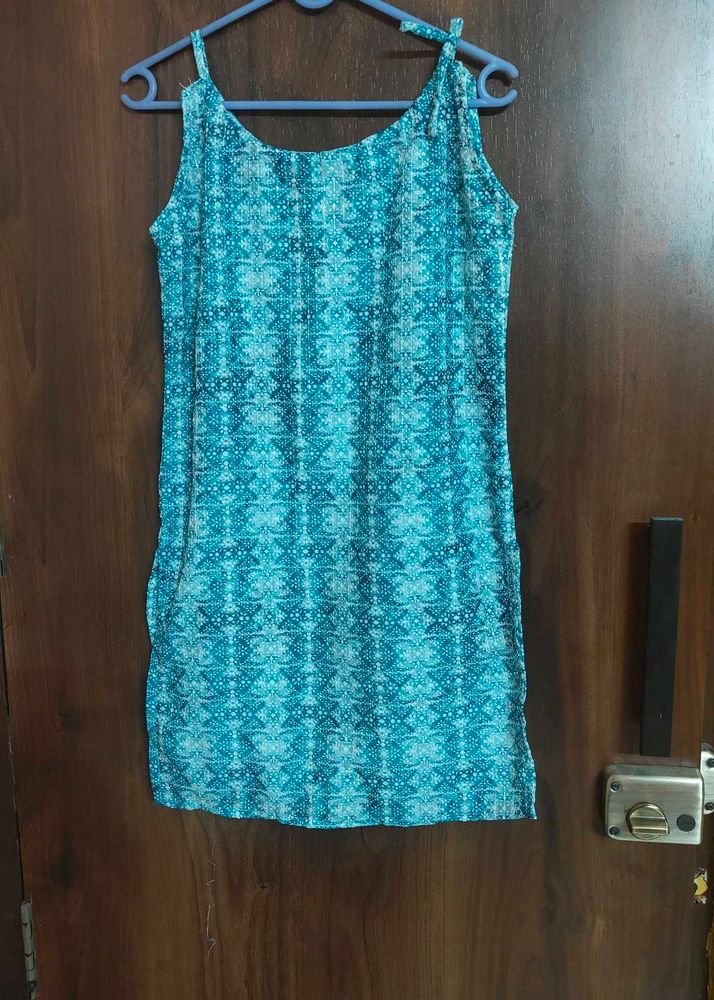 Blue Sleevesless Kurti