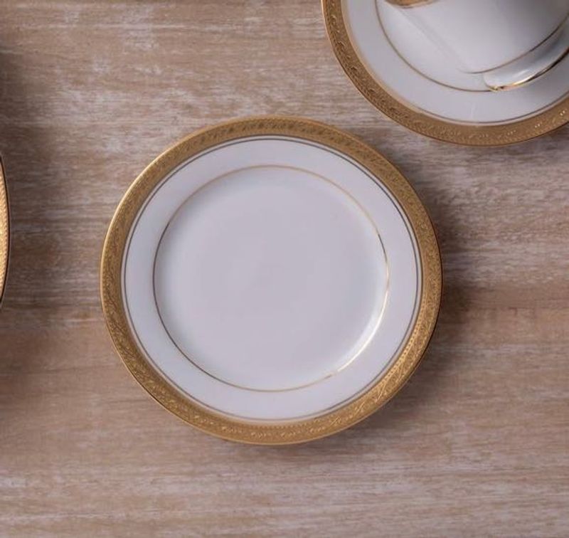 Noritake fine porcelain gold odessey salad or dese