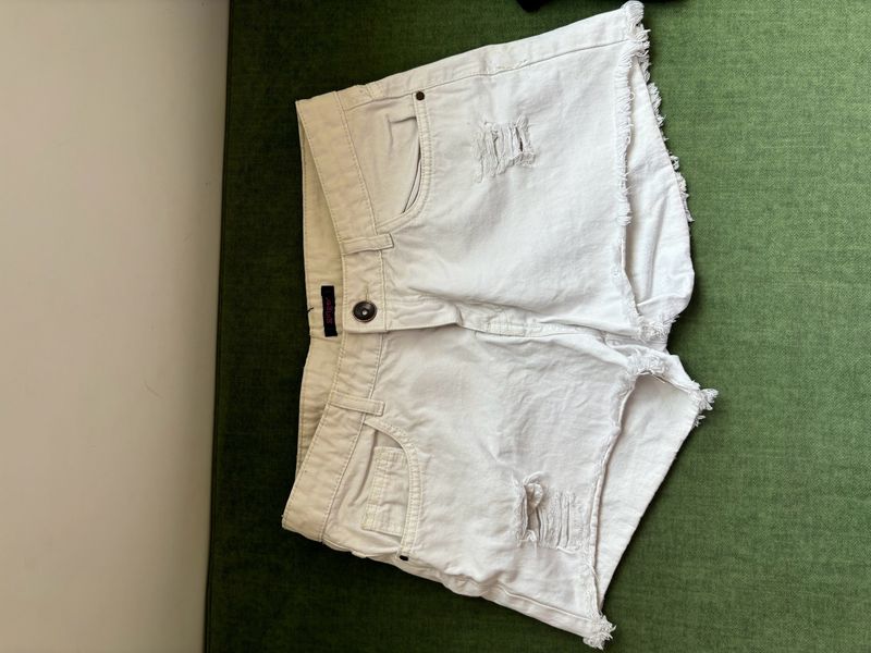 White Ripped Shorts- Size XS/S
