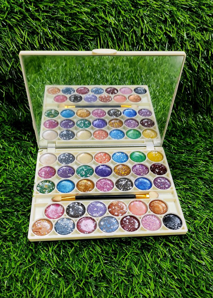 Miss Gold Color Series Cream Eyeshadow Palatte