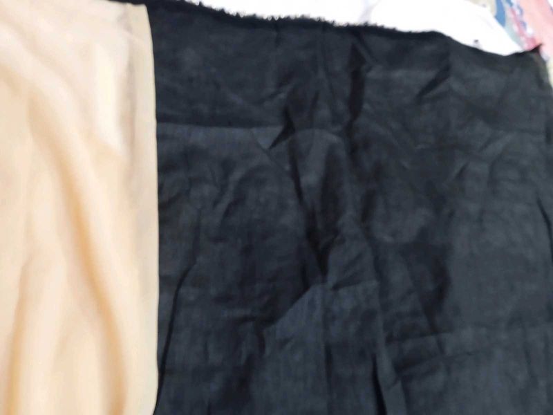 A Black Border With Moti World New Sari