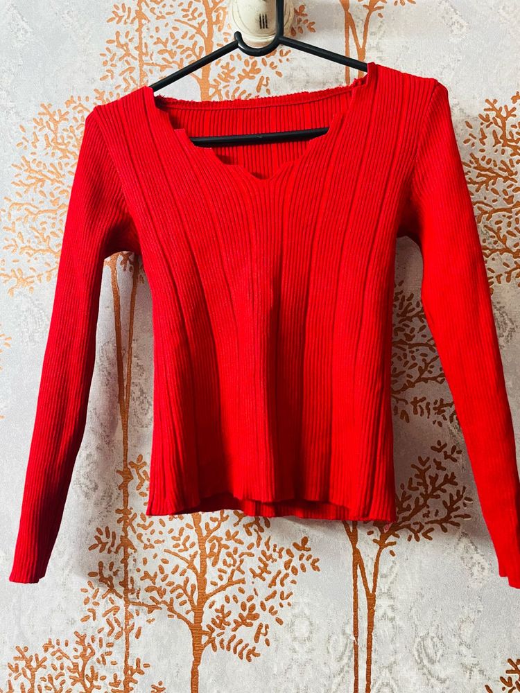 Fitted Red Top