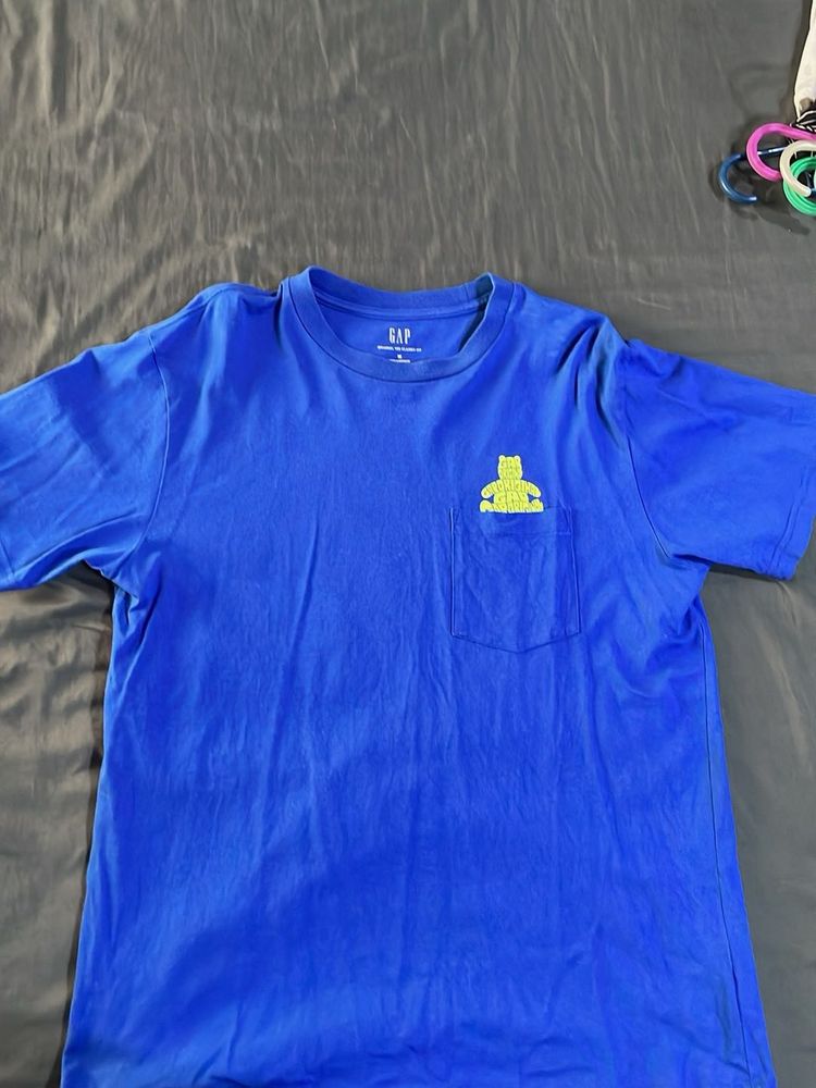GAP Bear Graphic Tee