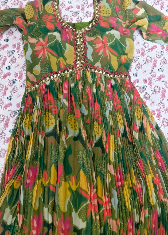 green flower ethnic gown ✨