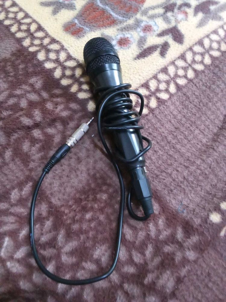Black Microphone with Cable