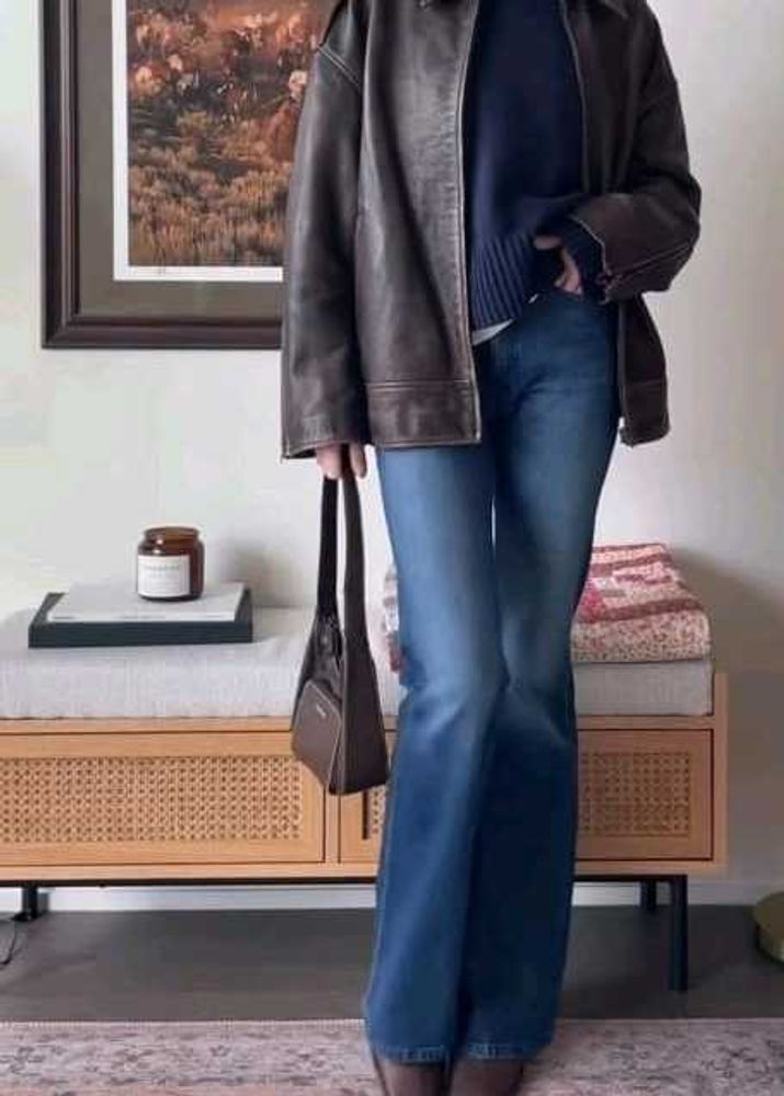 Bootcut Dark Blue Jeans