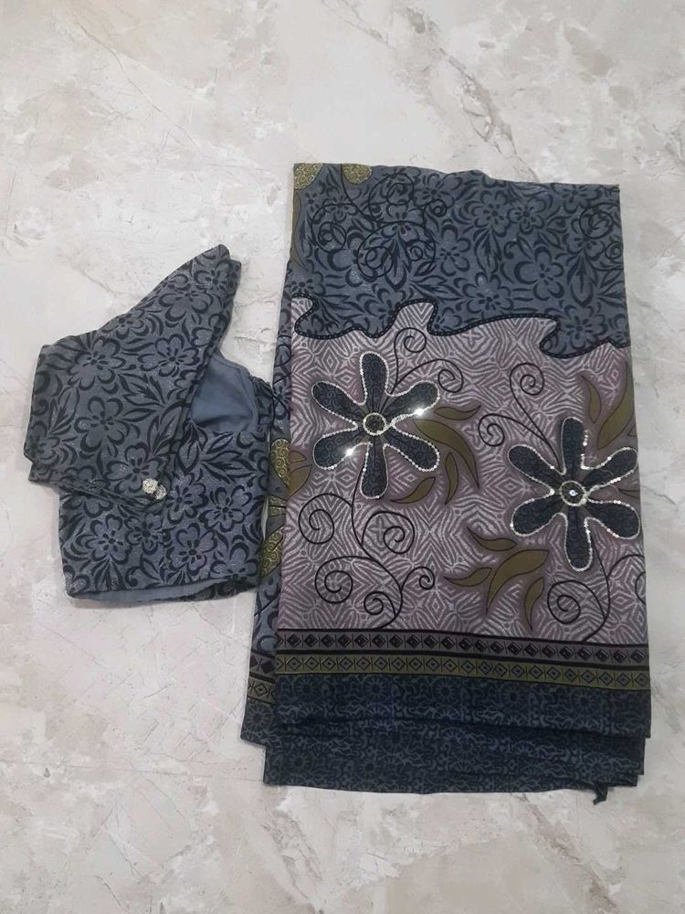 Floral Print Saree with Blouse