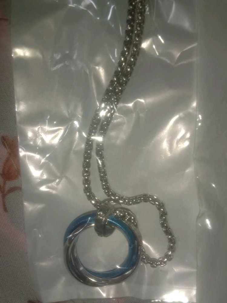 Stylish Silver Necklace