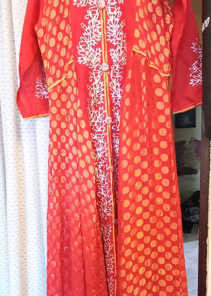 Elegant Red &amp; Gold Kurta