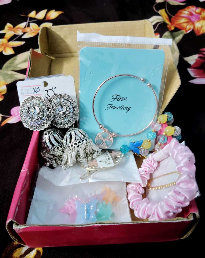 Gift Set For Girls (Set Of 7)