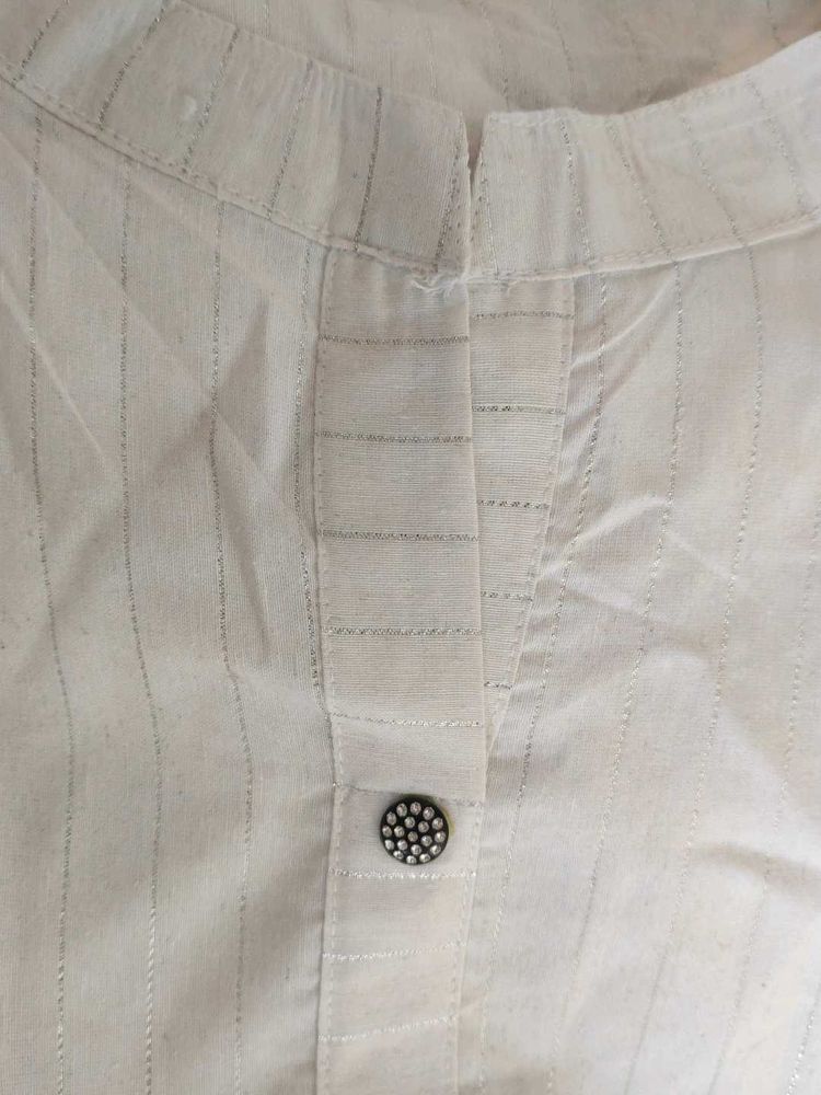 Elegant Silver Striped White Kurta