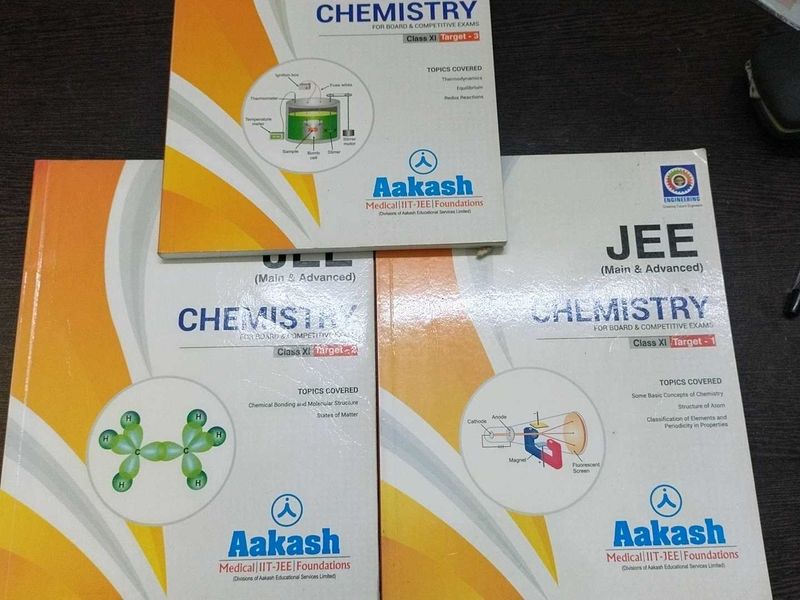 Aakash JEE Chemistry Books 5 Targets