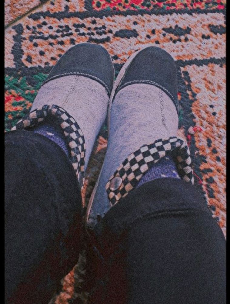 BOOTS IN GREY AND BLACK Colour