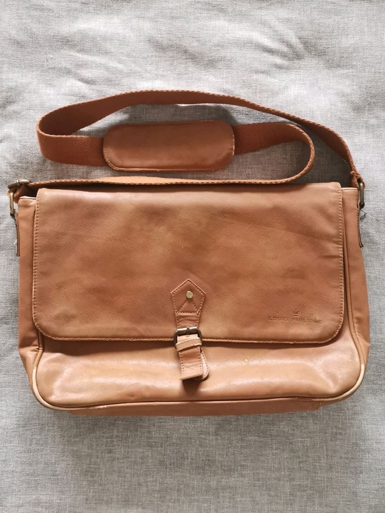 Louis Philippe Shoulder Bag