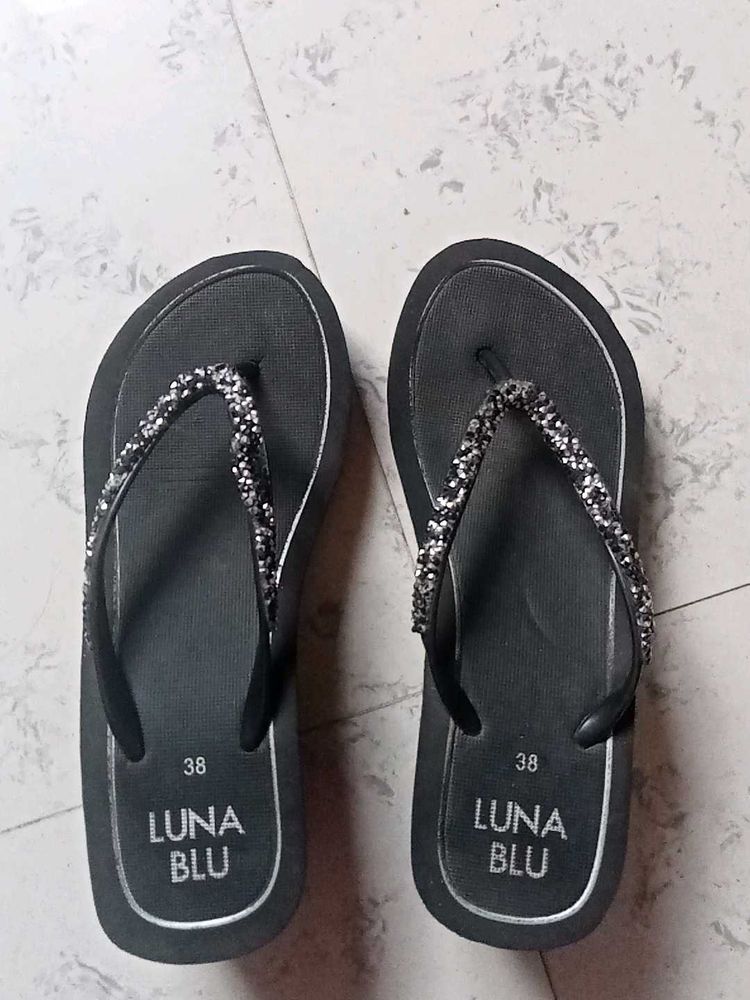 Luna Blu Black Embellished Flip Flops