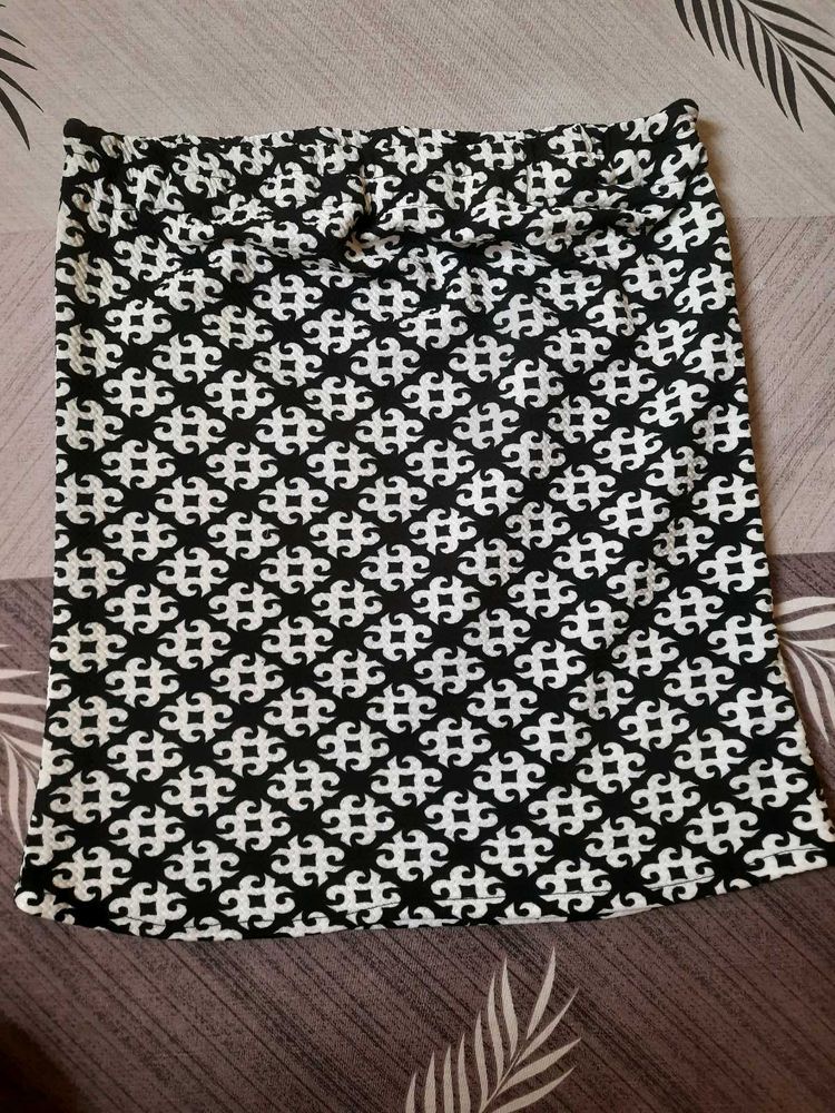 Patterned Mini Skirt