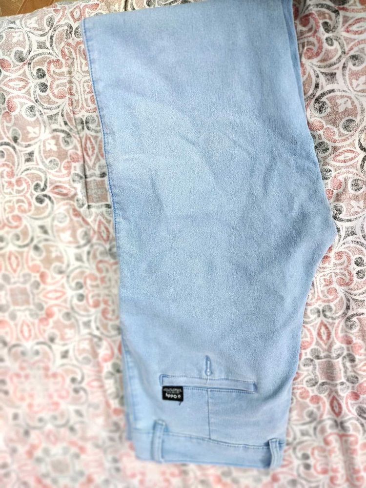 Light Wash Denim Jeans