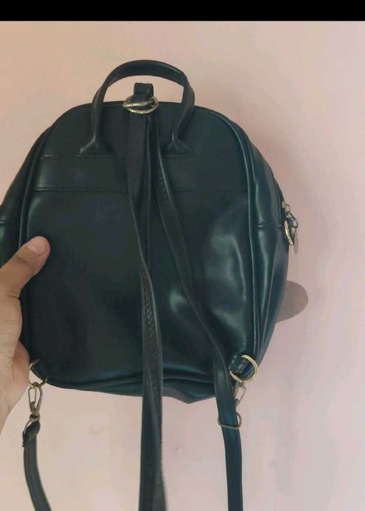 Cute Sequined Penguin Mini-Backpack / Crossbody Ba