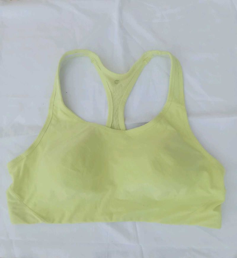 sports bra