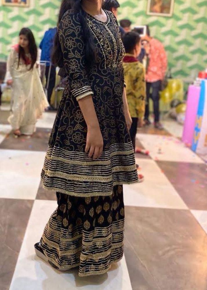 Black &amp; Gold sharara