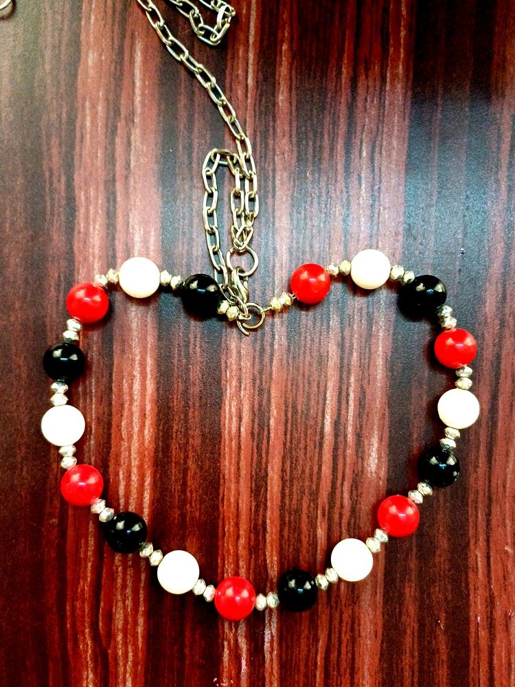 Eye-catching And Unique Jewellery Set