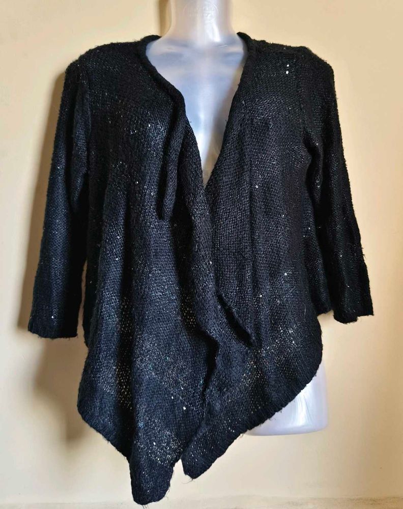 BOGO🎁Buy One Get 1 Free🎁Black Cardigan Size M/L