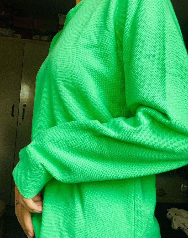 Green Sweatshirt