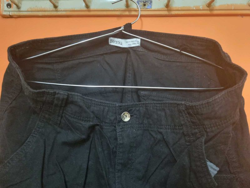 SixPockets Jet Black Cargo Pant