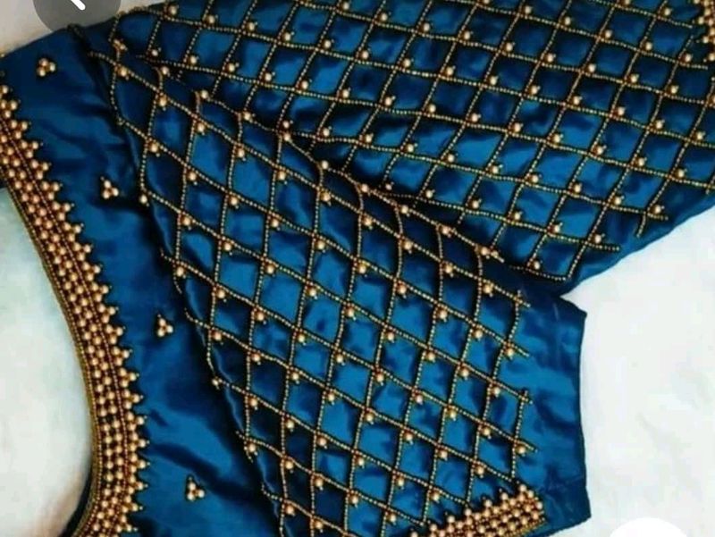 Sleeve Aari Work Blouse .Rs;1500 Only