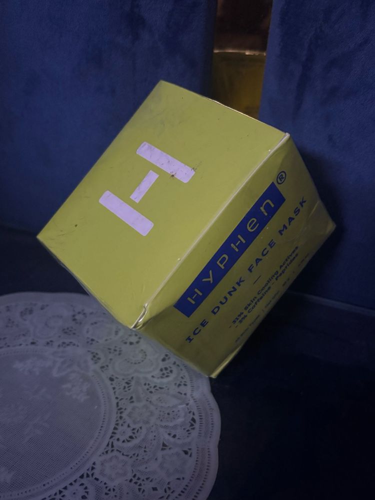 Hyphen Ice Dunk Face Mask