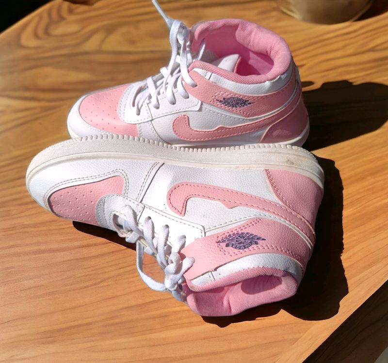 Pink Basketball Shoes for Men And Women ✅🫴